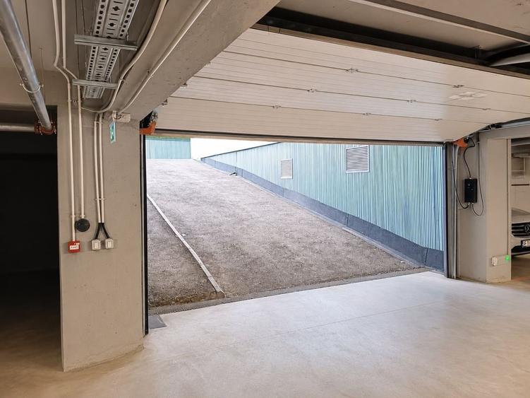 Apartament cu 2 camere decomandat, mobilat în Apărătorii Patriei