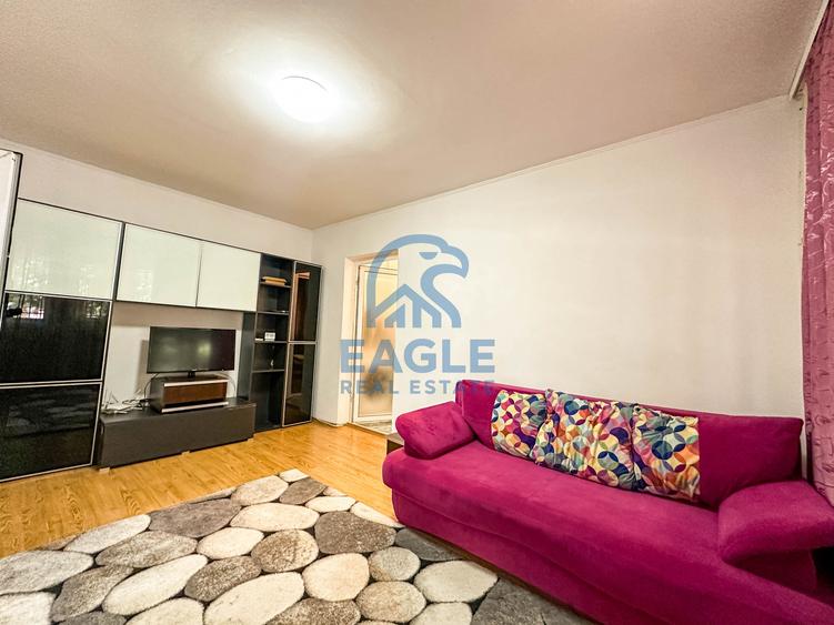 Apartament cu 2 camere semidecomandat, mobilat în Tomis III
