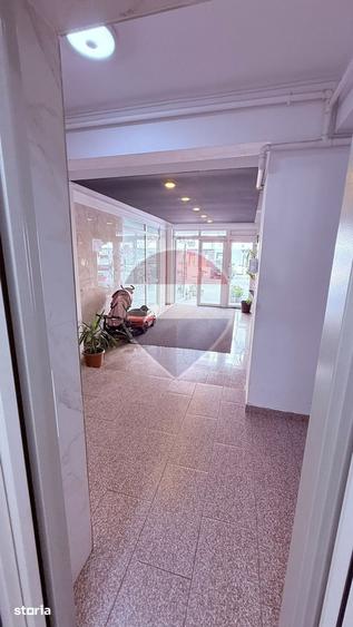 Apartament cu 3 camere decomandat în Chiajna
