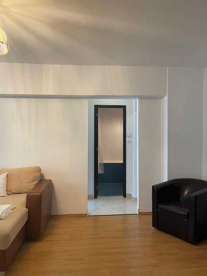 Apartament cu 2 camere semidecomandat în Brâncoveanu