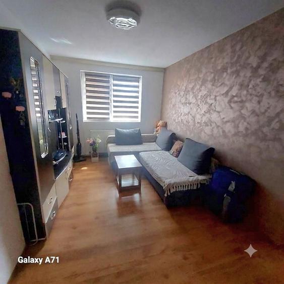 Apartament cu 2 camere semidecomandat în Berca