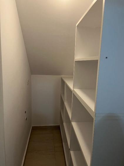 Apartament cu 3 camere decomandat, mobilat în Dumbrăvița