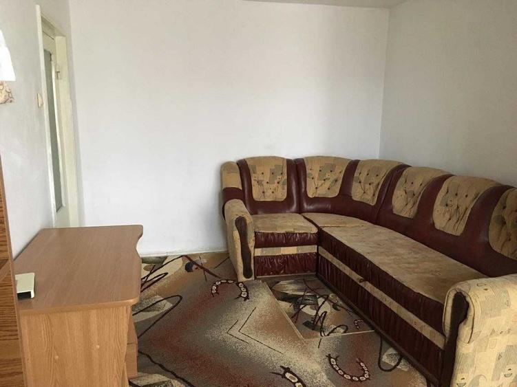 Apartament cu 2 camere decomandat în Ostroveni