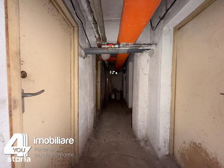 Apartament cu 4 camere decomandat în Boul Roșu