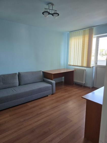 Apartament cu 2 camere decomandat, mobilat în Exterior Vest