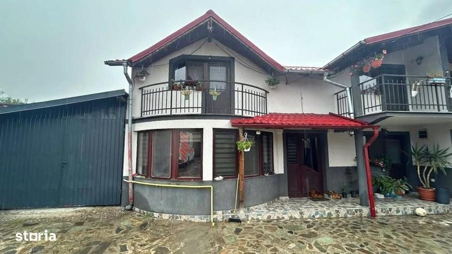 Casă cu 4 camere în Cuza Vodă