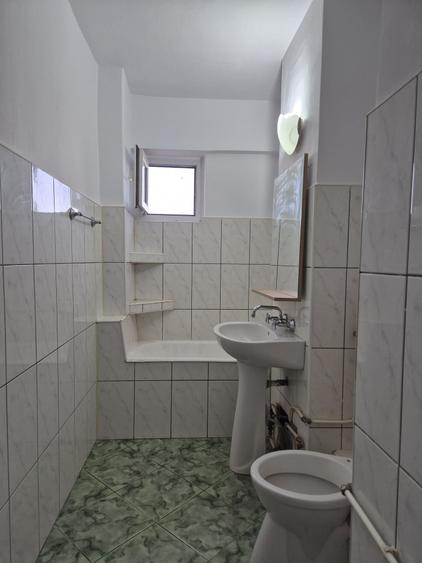 Garsonieră decomandată în Soarelui