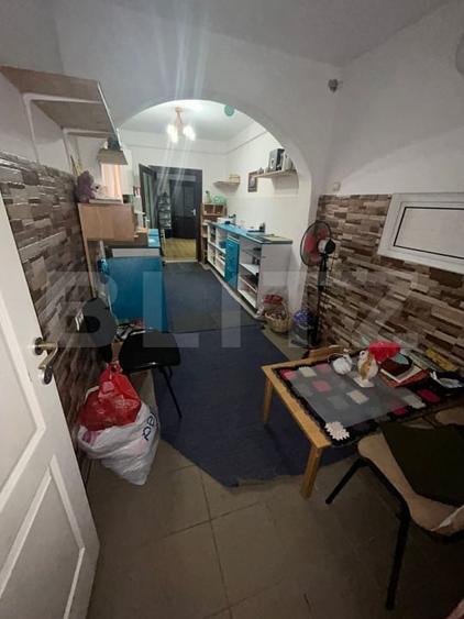 Casă individuală cu 6 camere cu Canalizare în Complex Studențesc