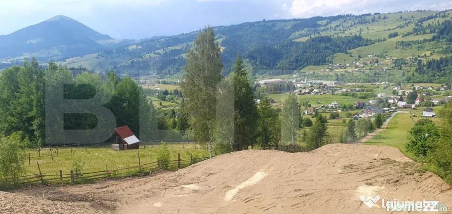 Teren 9.755 mp, intravilan, parcelabil, zona Vatra Dornei - 2