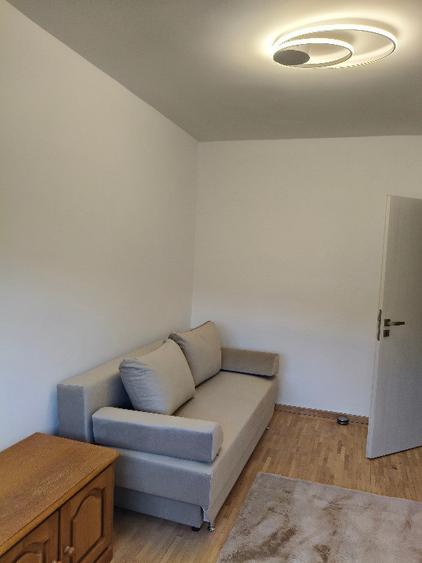 Apartament cu 3 camere decomandat în Clăbucet