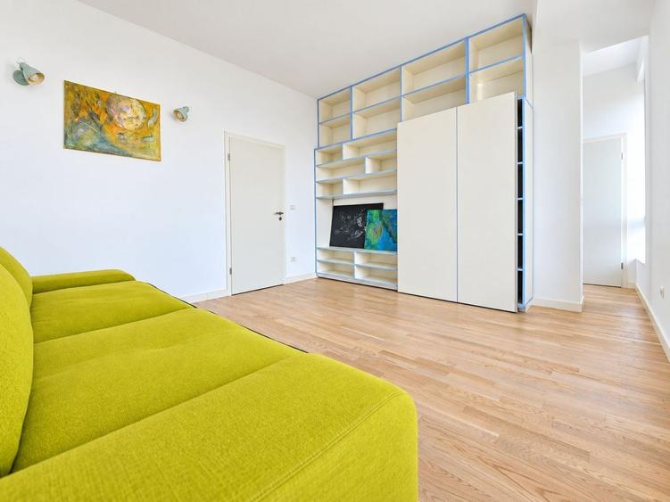 Apartament cu 3 camere decomandat, mobilat în Bălcescu