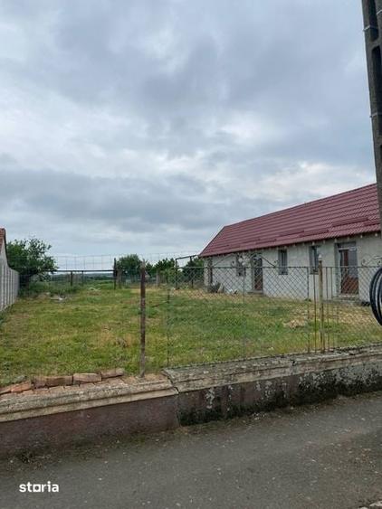 Casă cu 1 camere cu Teren 1500 Mp în Oșorhei