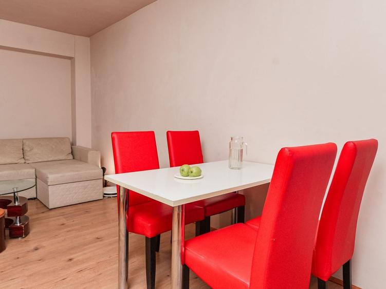 Apartament cu 2 camere decomandat, mobilat în Lipovei