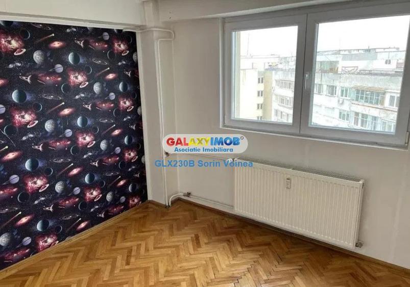 Apartament cu 4 camere decomandat în Berceni