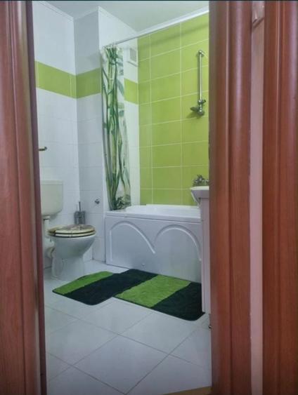 Apartament cu 3 camere în Nufărul