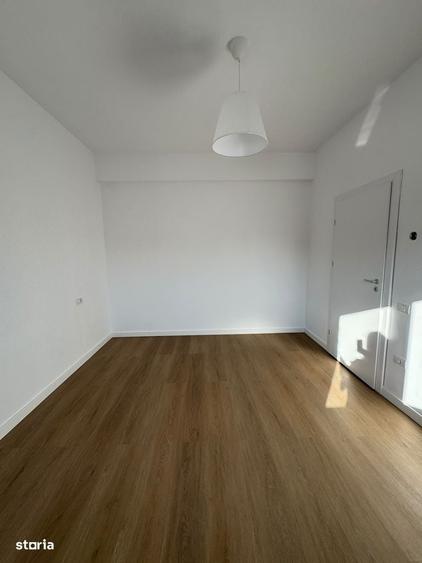 Casă cu 4 camere cu Teren 400 Mp în Central