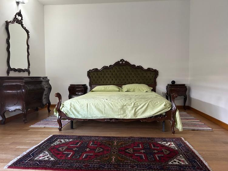Casă individuală cu 5 camere cu Teren 730 Mp în Aradului
