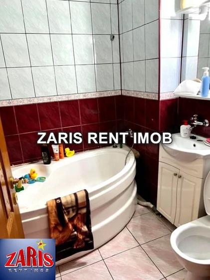 Apartament cu 3 camere decomandat în Sud