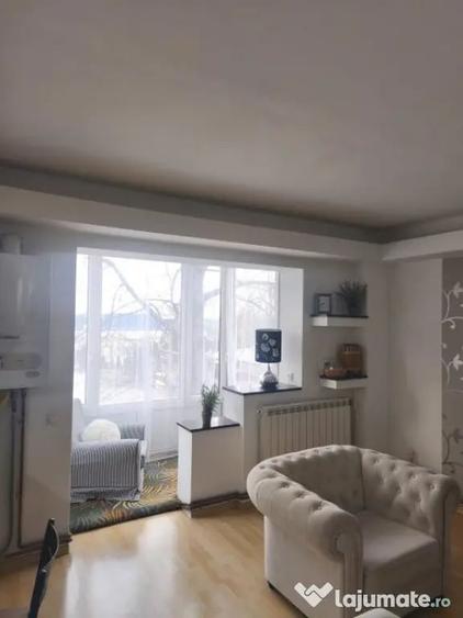 Apartament cu 4 camere decomandat în Rădăuți
