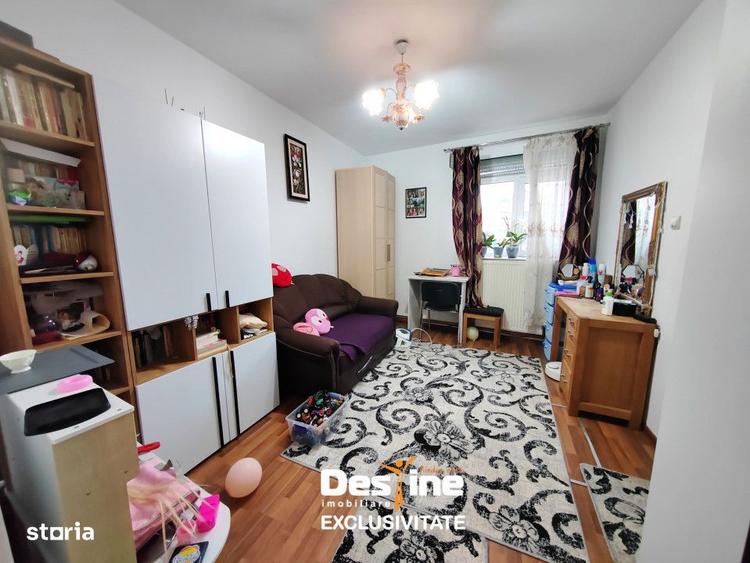 Casă cu 5 camere cu Teren 180 Mp în Central