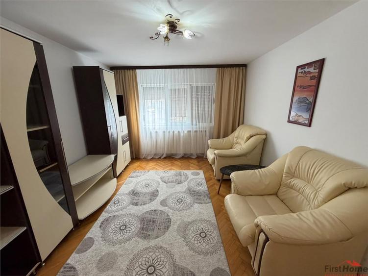 Apartament cu 2 camere decomandat în Est
