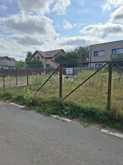 Teren de 370 mp, în Petrăchioaia