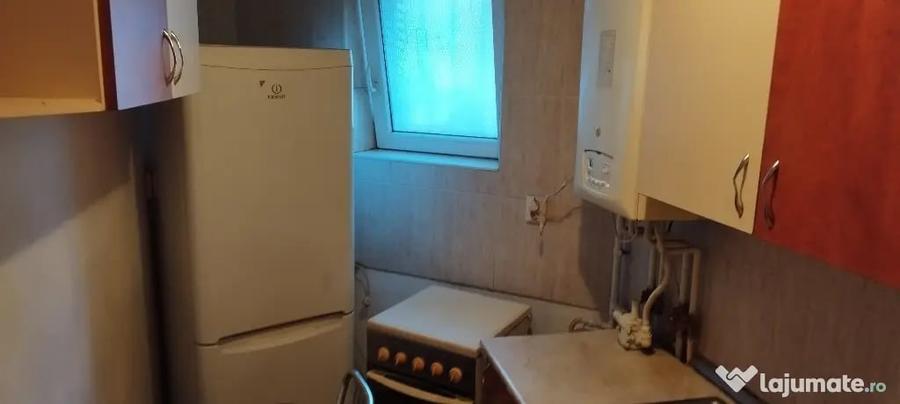 Garsonieră decomandată în Zorilor