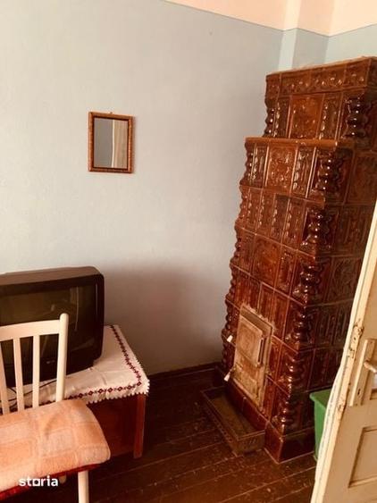Casă cu 4 camere cu Teren 90 Mp în Pomezeu