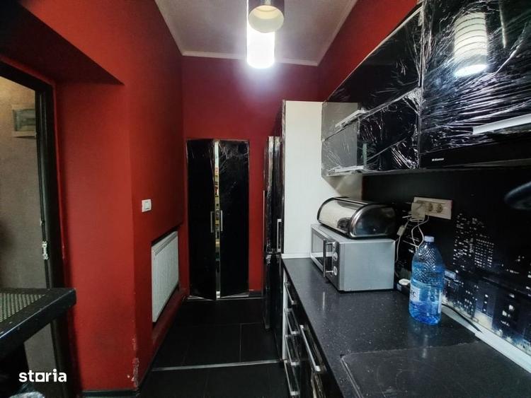 Apartament cu 3 camere în Traian