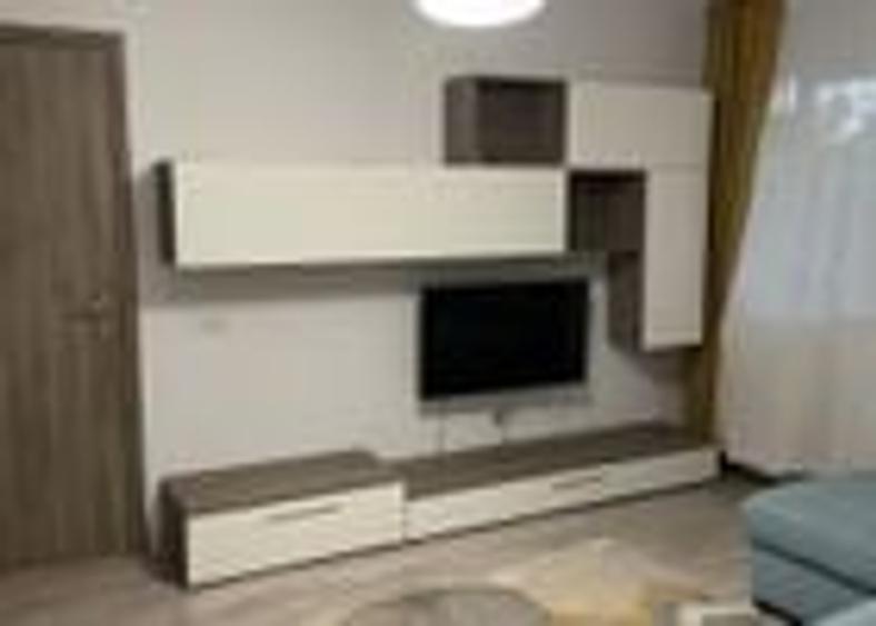 Apartament cu 2 camere semidecomandat în Grivița