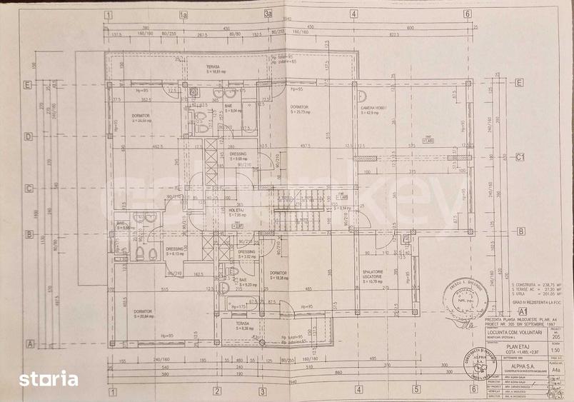 Casă cu Teren 1775 Mp în Central