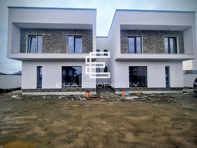Duplex cu 4 camere cu Canalizare în Șelimbăr