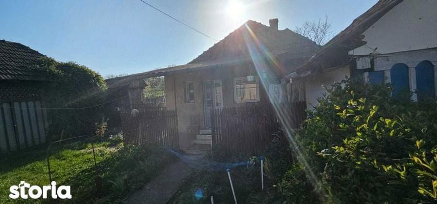 Casă cu 4 camere cu Teren 240 Mp în Chieșd