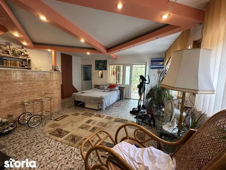 Casă cu 6 camere cu Teren 350 Mp în Ighiu