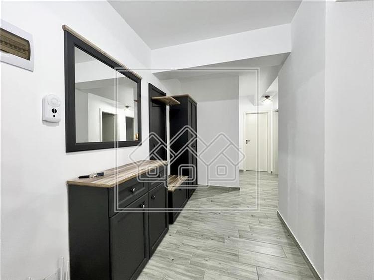 Apartament cu 3 camere nedecomandat în Turnișor