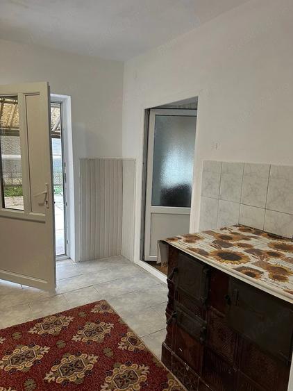 Casă cu 5 camere cu Teren 1440 Mp în Central