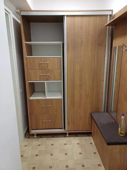 Garsonieră decomandată, mobilată în Titan