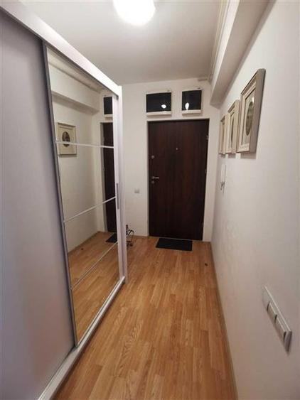 Apartament cu 2 camere semidecomandat, mobilat în Titan