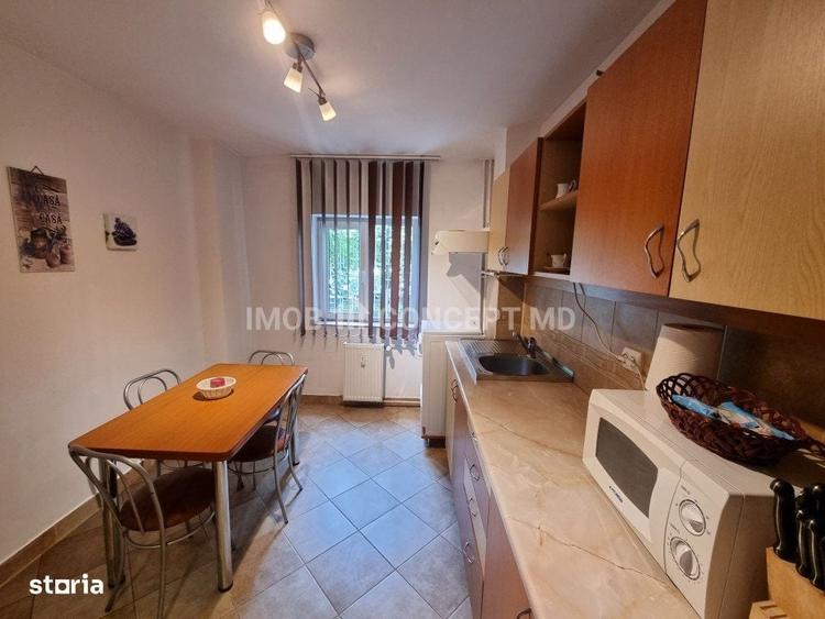 Apartament cu 2 camere decomandat în Republicii