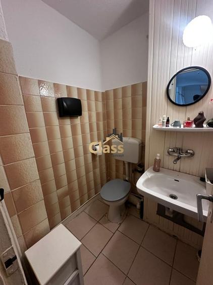 Apartament cu 3 camere decomandat, mobilat în Dâmbul Rotund