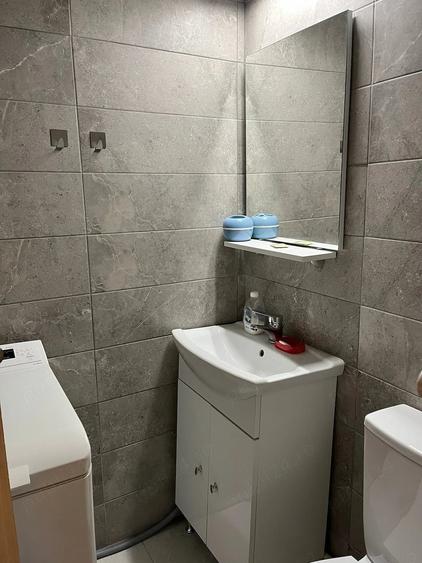 Apartament cu 3 camere decomandat în Unirii