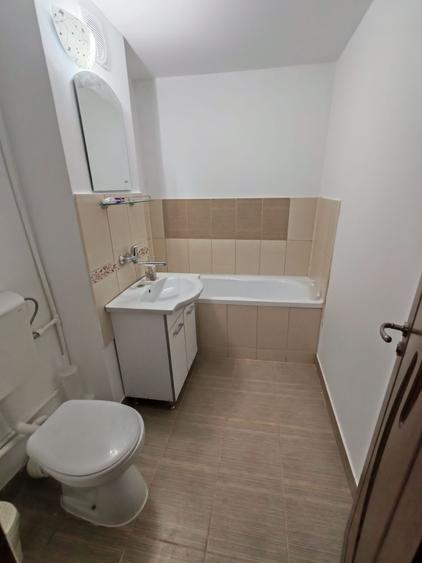 Apartament cu 2 camere decomandat în Colibași