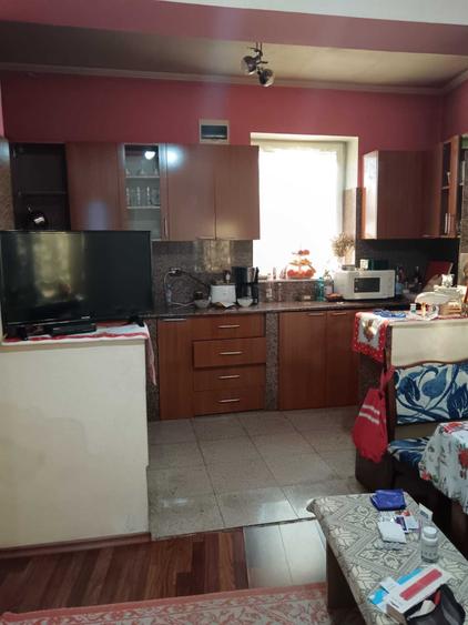 Casă cu 4 camere în Mândra