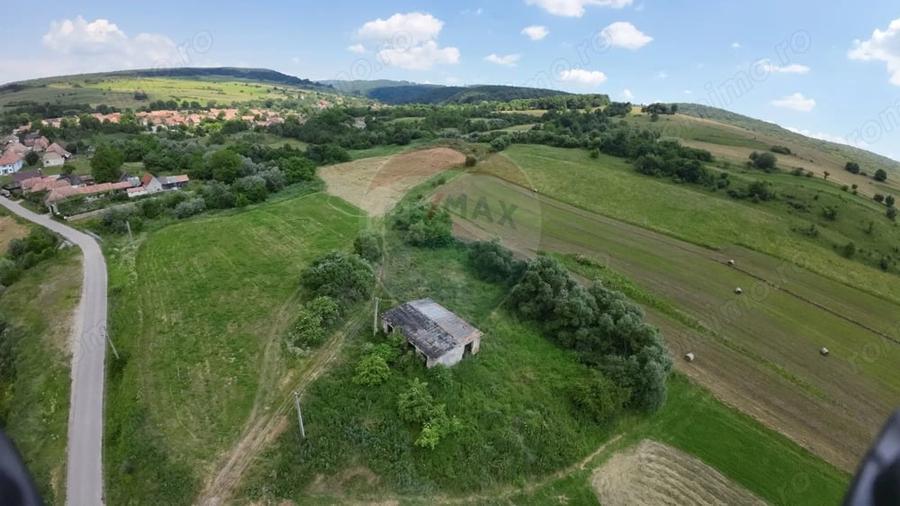 Teren de 2539 mp, în Feleag