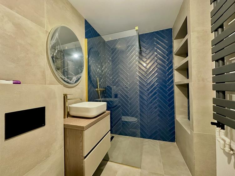 Apartament cu 3 camere decomandat în Beller