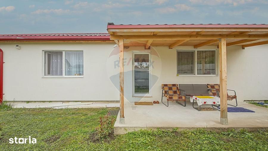 Casă cu 2 camere cu Teren 380 Mp în Hărman