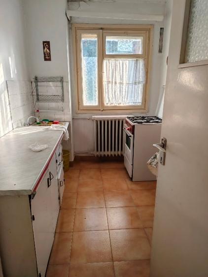 Apartament cu 2 camere nedecomandat, mobilat în Central