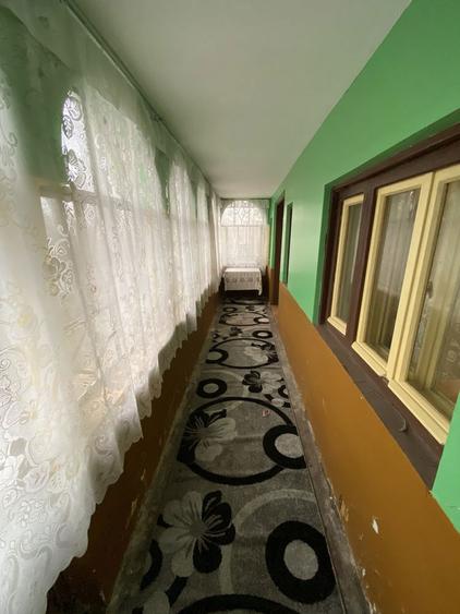 Casă cu 4 camere în Călugăreni
