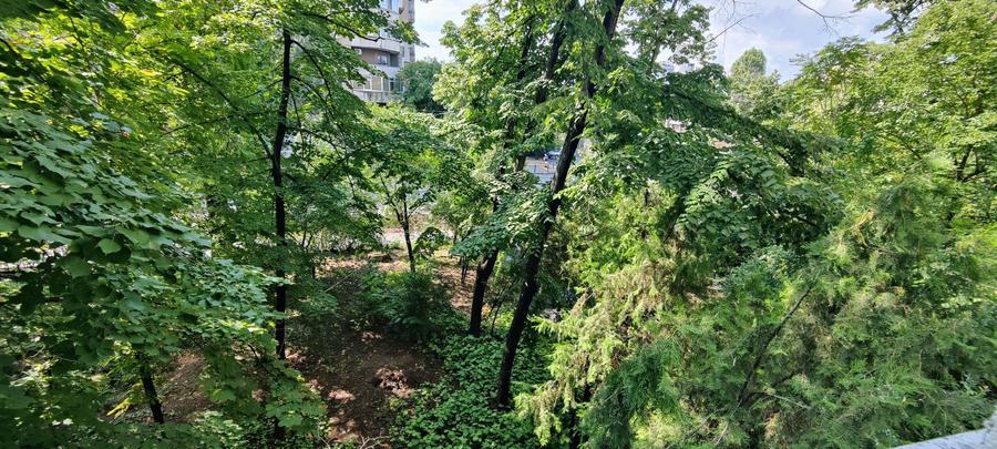 Apartament cu 2 camere decomandat în Drumul Taberei