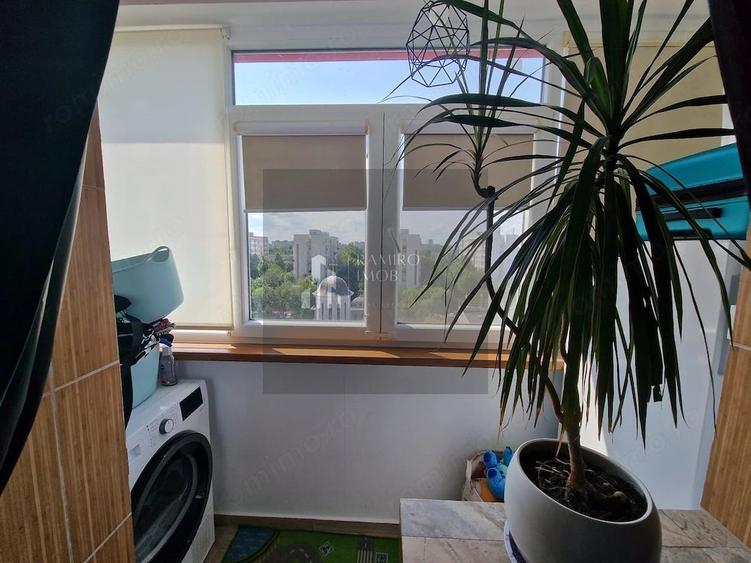 Apartament cu 4 camere semidecomandat în Central